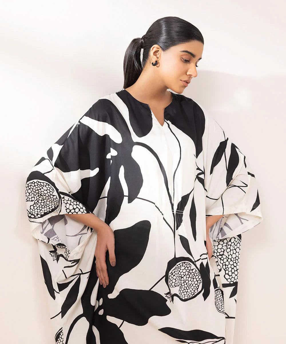 PRINTED ARABIC LAWN KAFTAN