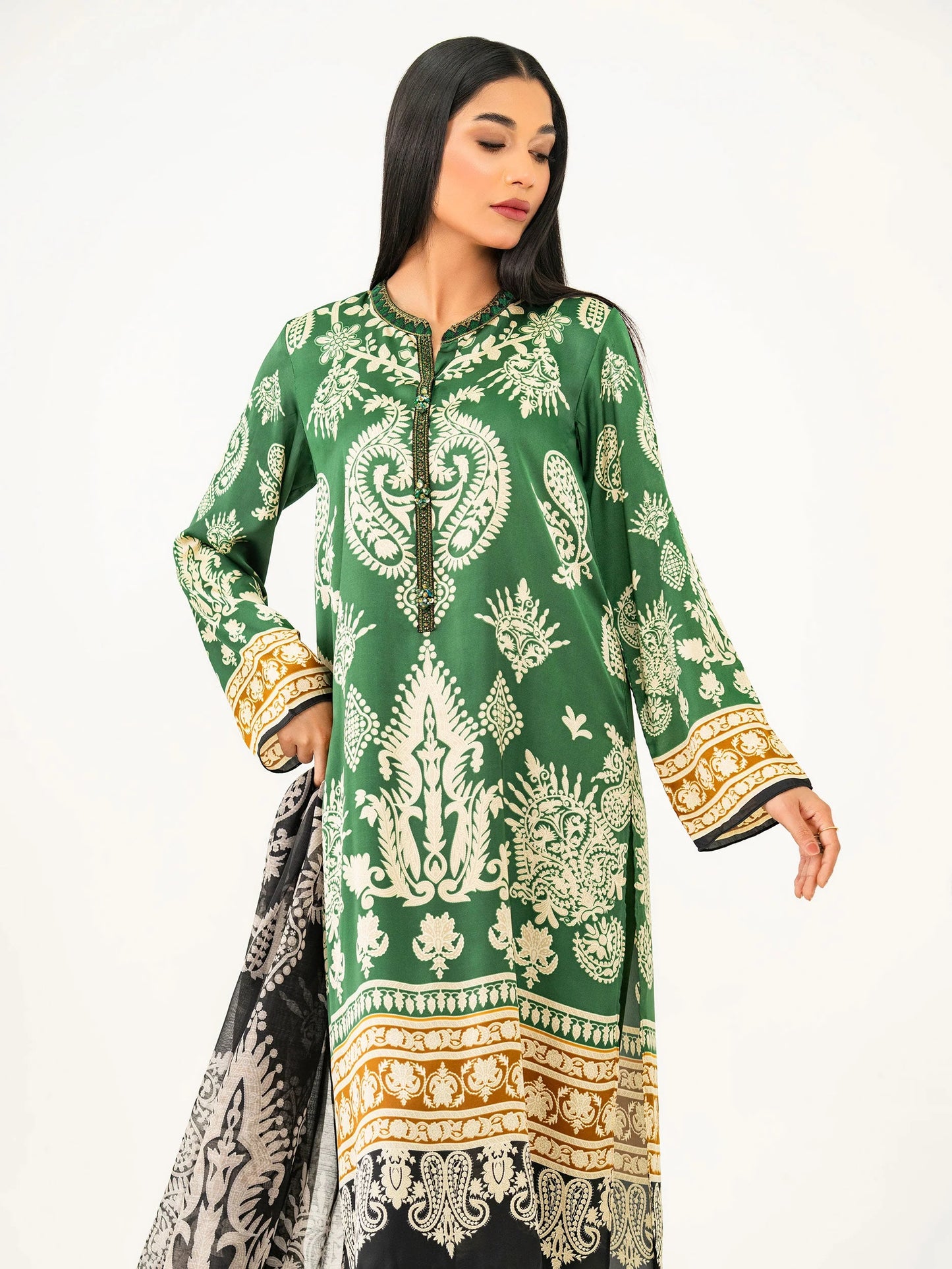 3 Piece Silk Suit-Embroidered (Pret)