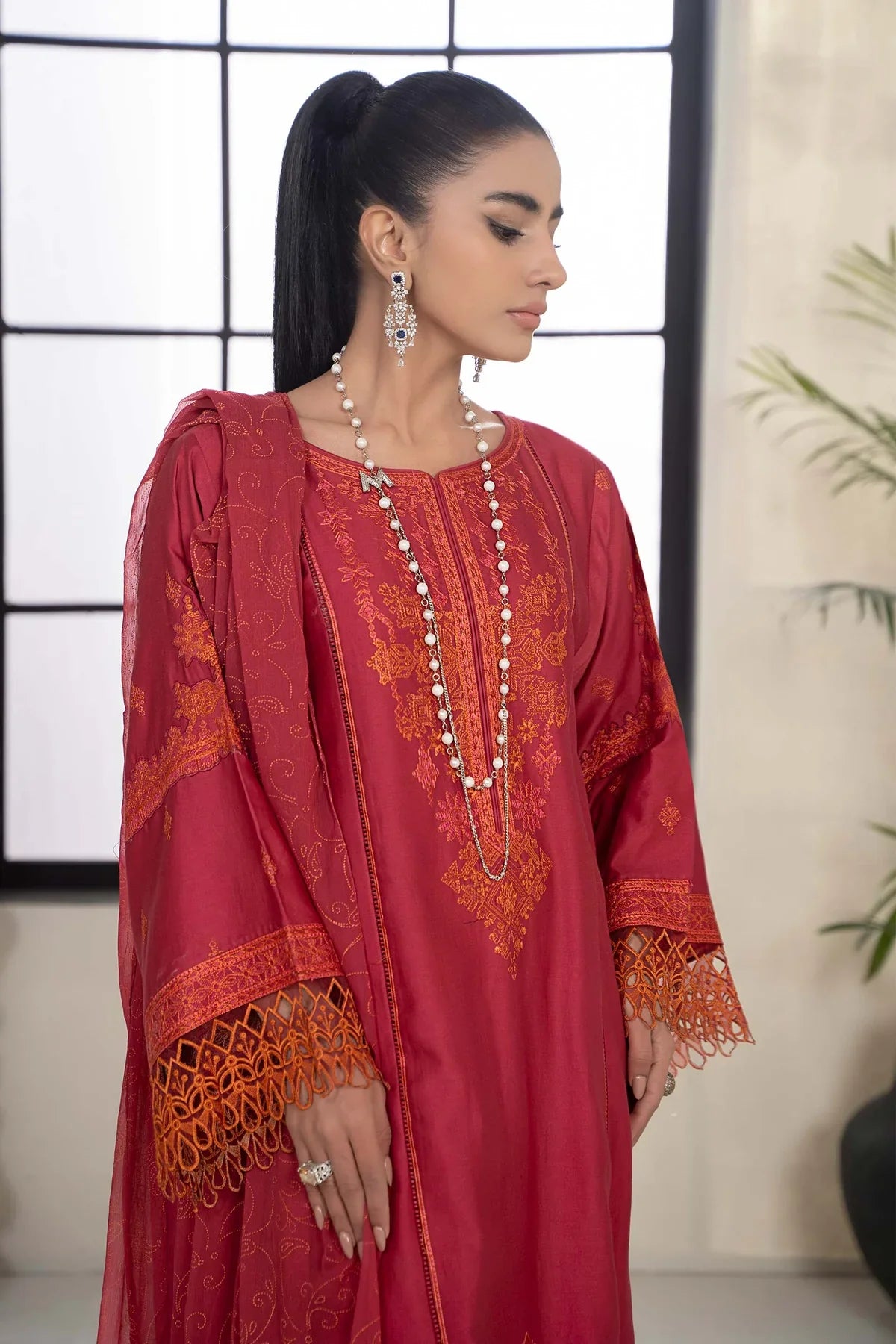 3 Piece Embroidered Lawn Suit | DW-EF24-103