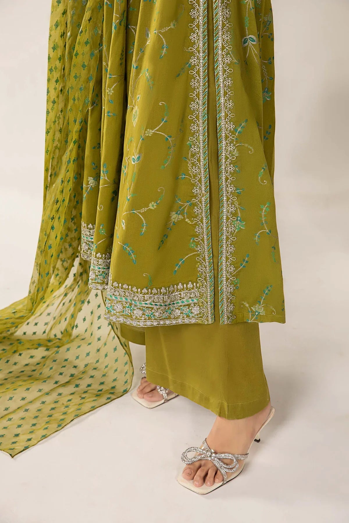 3 Piece Embroidered Jacquard Broshia Suit | DW-EF24-120