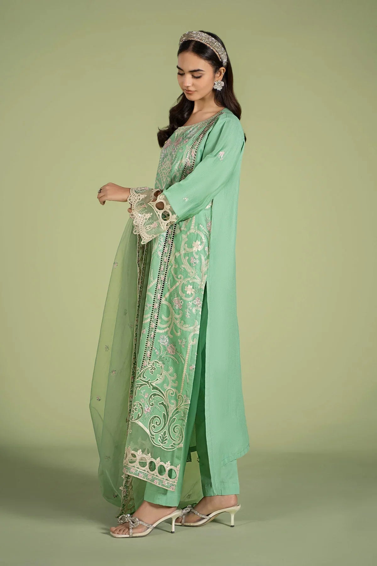 3 Piece Embroidered Lawn Suit | DW-EF24-18