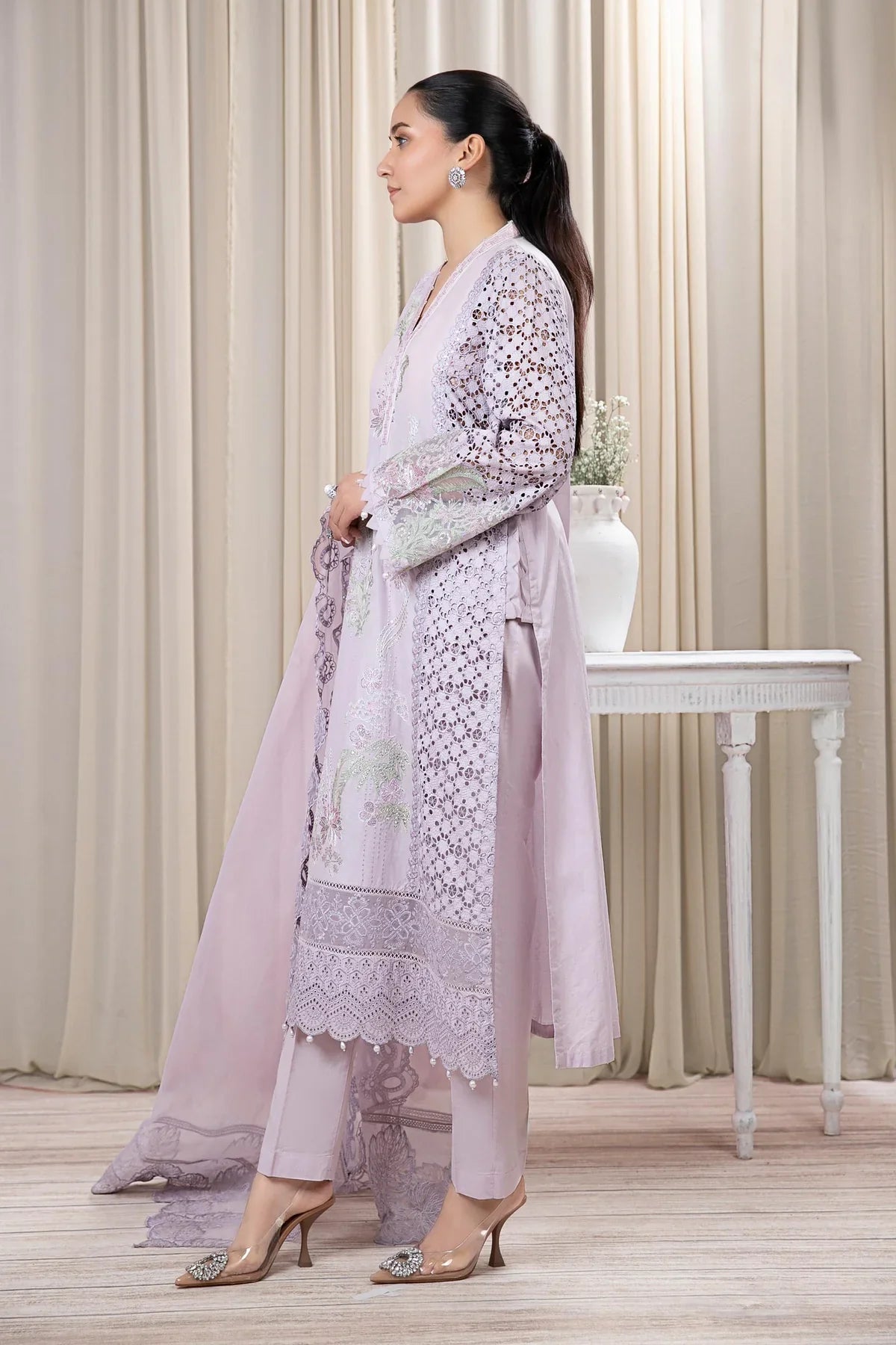 3 Piece Embroidered Lawn Suit | DW-EF24-04