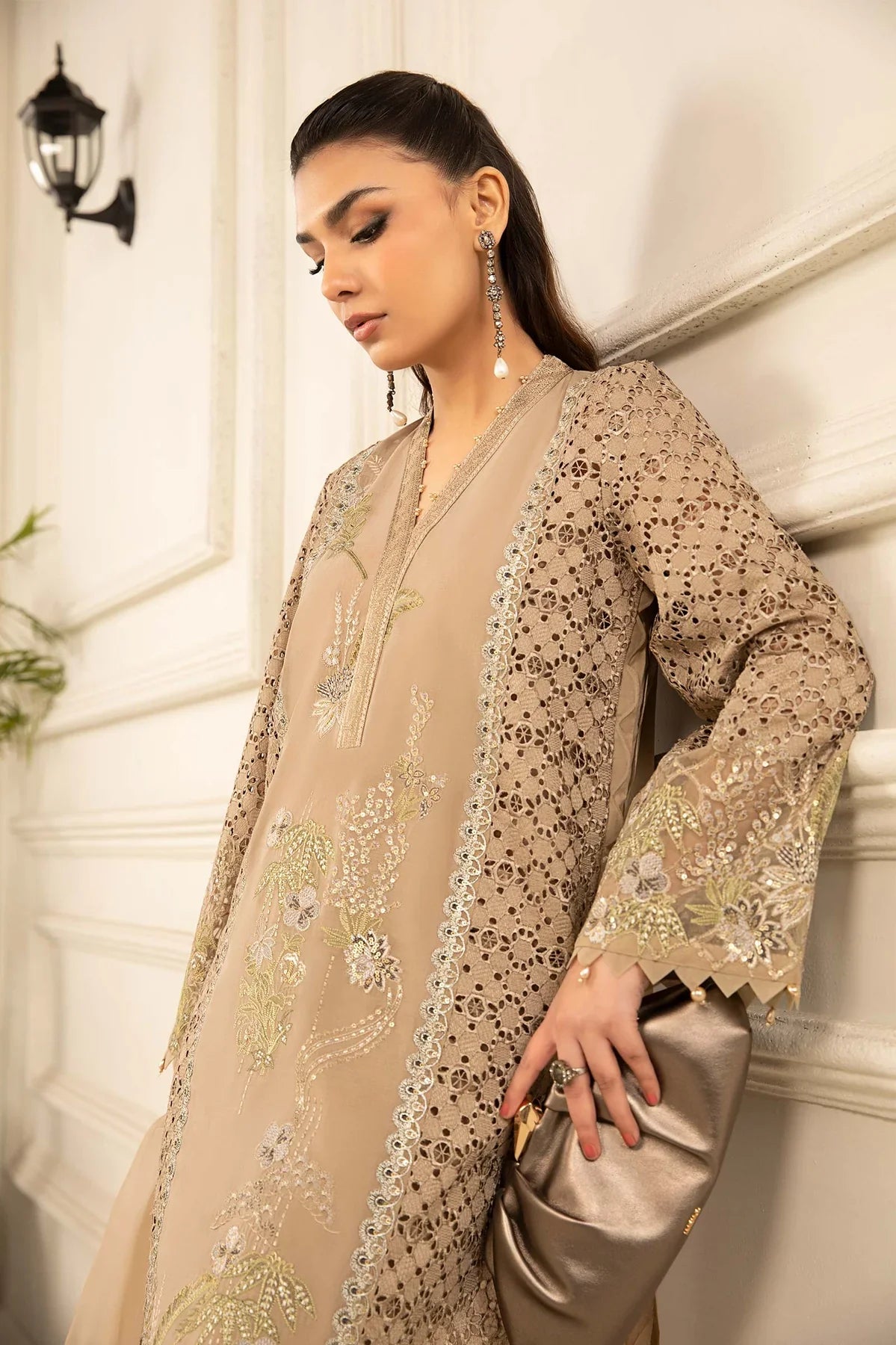 3 Piece Embroidered Lawn Suit | DW-EF24-04