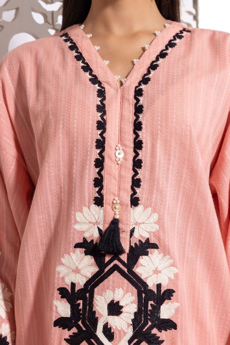 Kurta | Embroidered