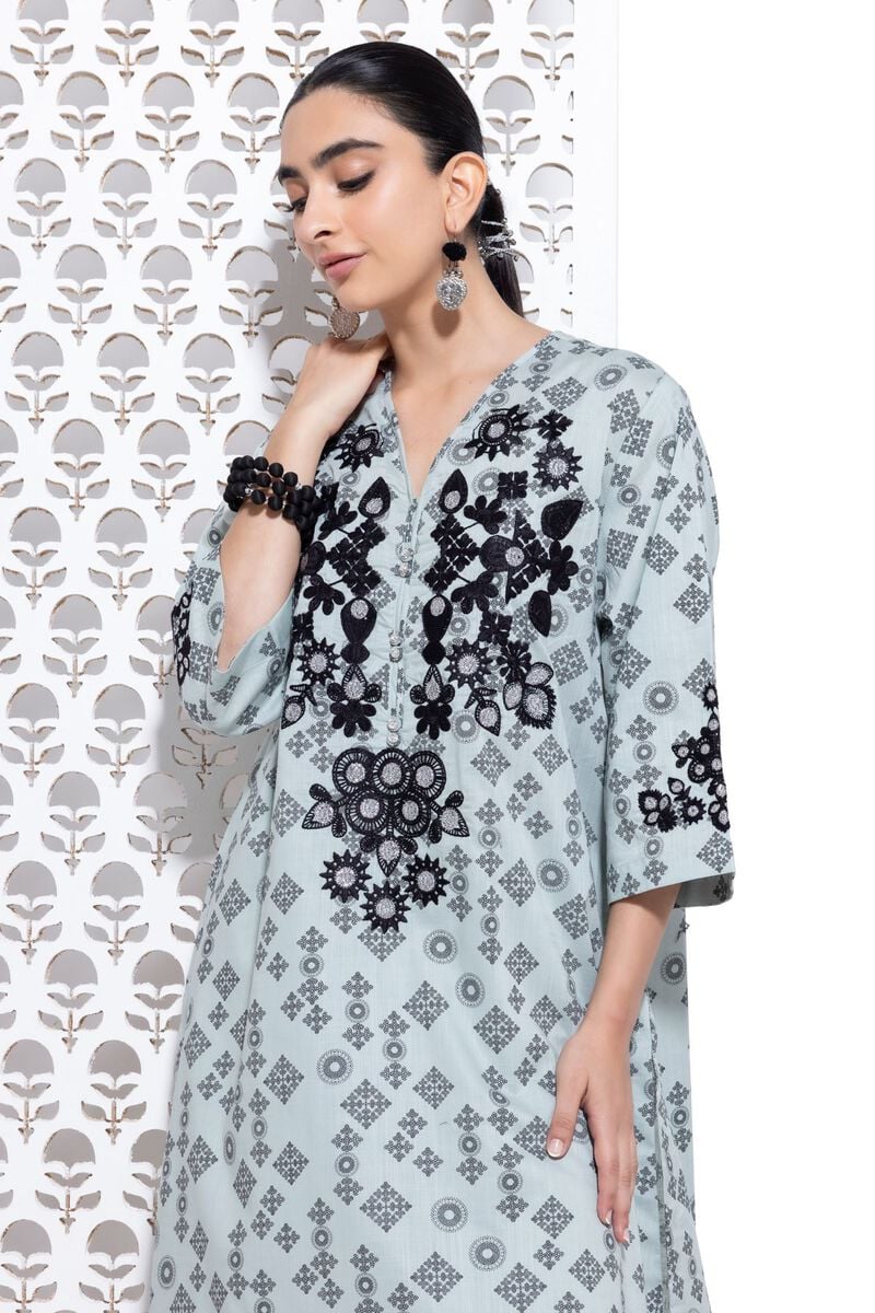 Kurta | Embroidered