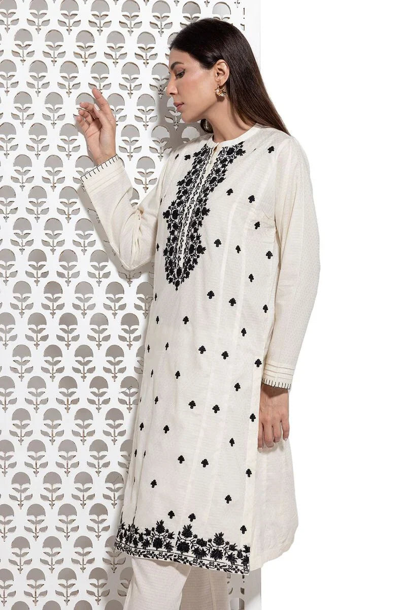 Kurta | Embroidered