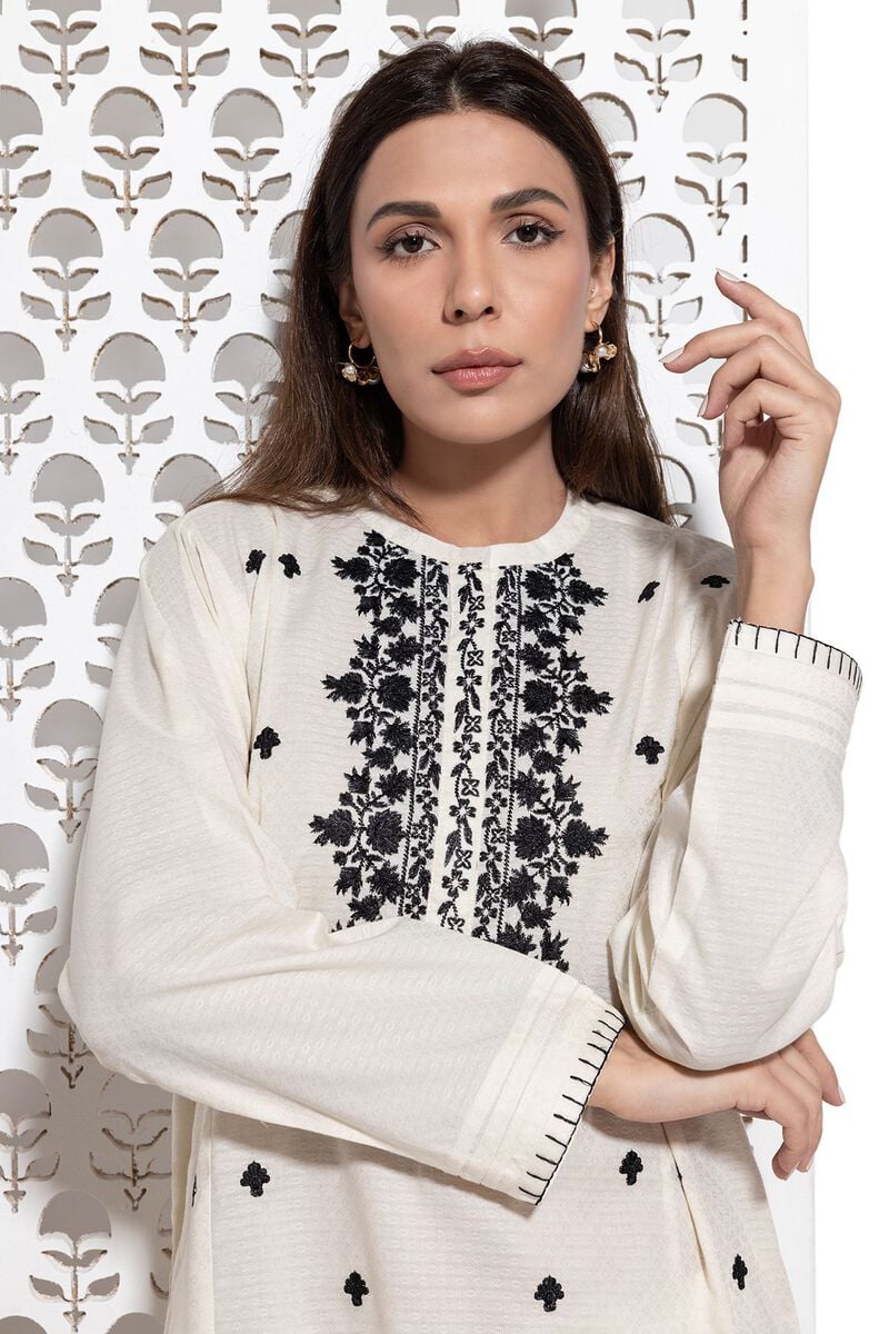 Kurta | Embroidered